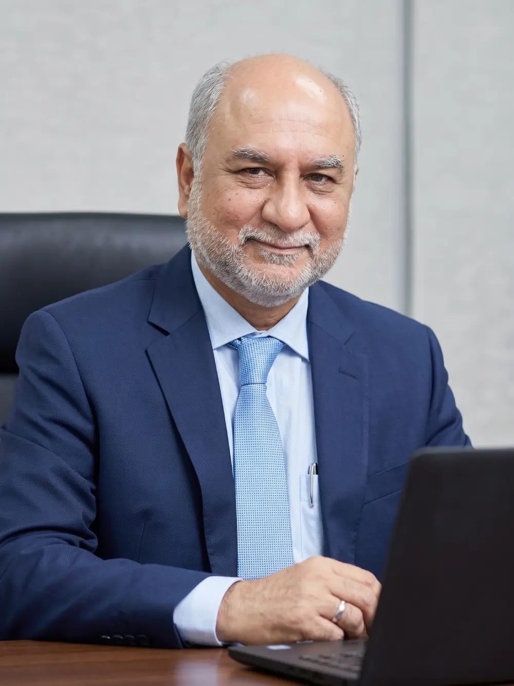 Dr Kamran Ansari