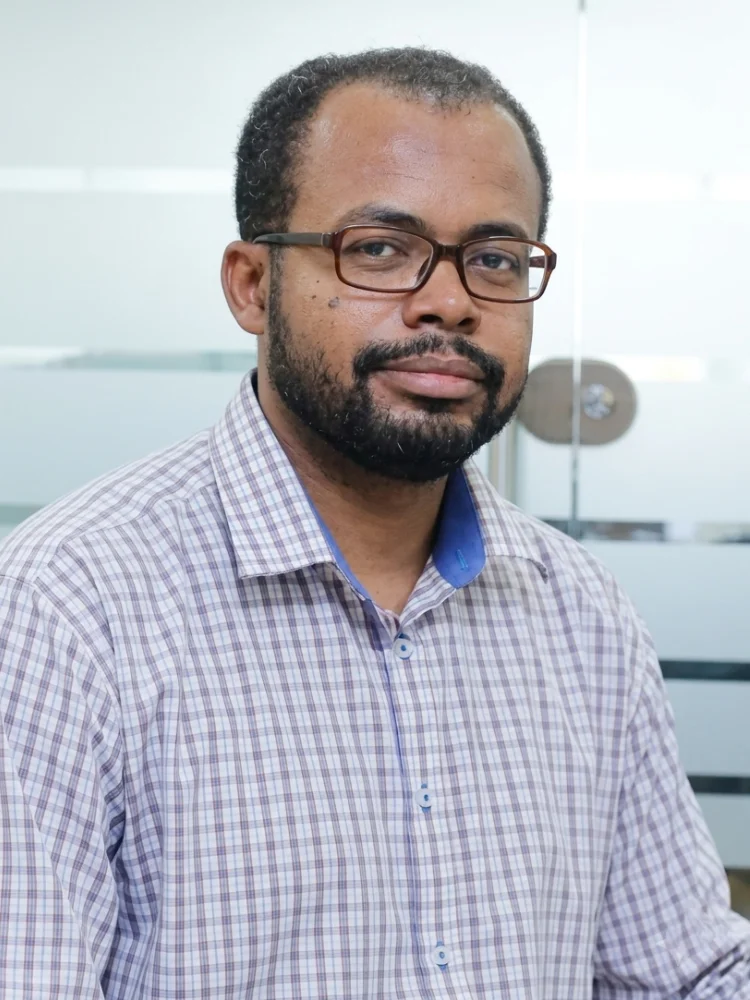 Dr. Naveed Ahmed